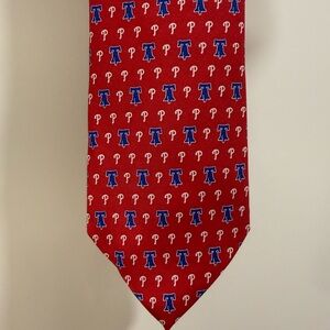 Vineyard Vines Red and Blue Philadelphia Phillies Patterned Tie